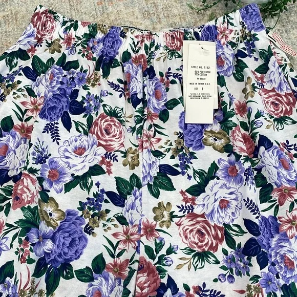 Vintage Needles & Threads shorts - Picture 10 of 11